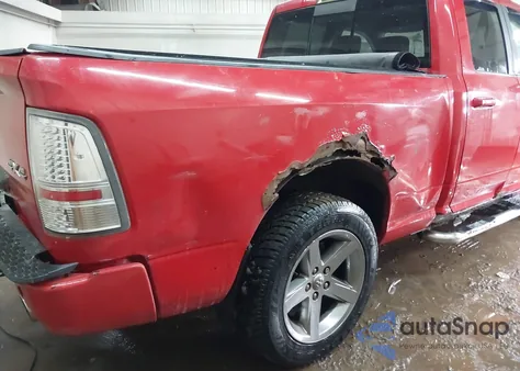 2010 Dodge Ram 1500 Slt/Sport/Trx z USA, uszkodzony, nr VIN 1D7RV1GT2AS214997